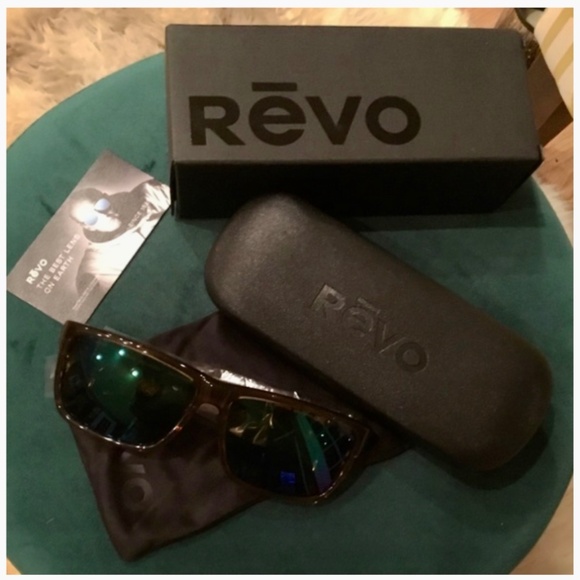 Revo Brown Horn Sunglasses - Picture 1 of 10